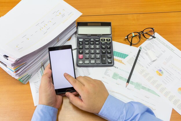 What Is the Average Cost Shown by an Invoice Finance Calculator